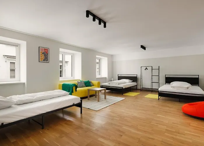Crown Apartments! Urban Loft Near Naschmarkt! Διαμέρισμα